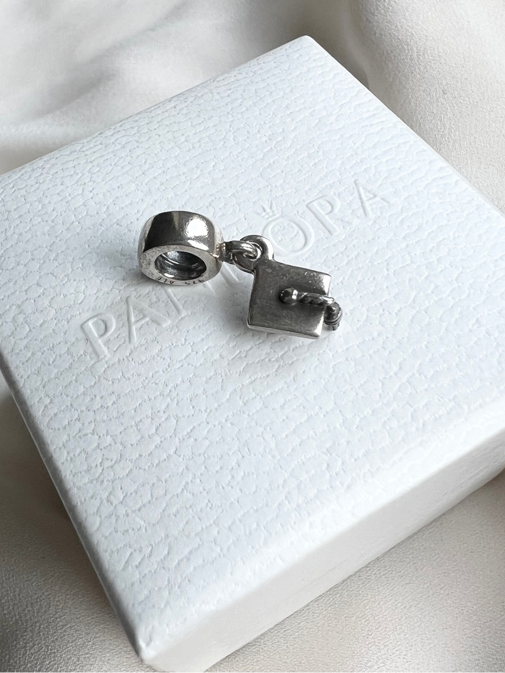 PANDORA GRADUATION CAP DANGLE CHARM SMALL SILVER